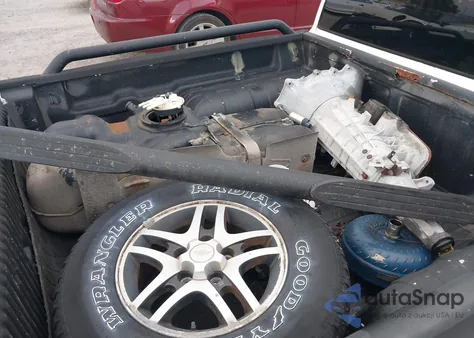 2003 Chevrolet S-10 Ls z USA, uszkodzony, nr VIN 1GCDT13XX3K182578